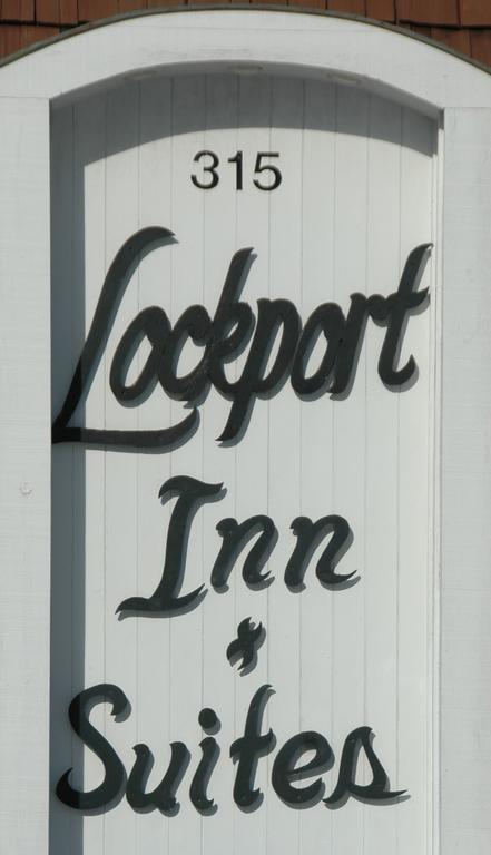 Lockport Inn And Suites Exterior photo