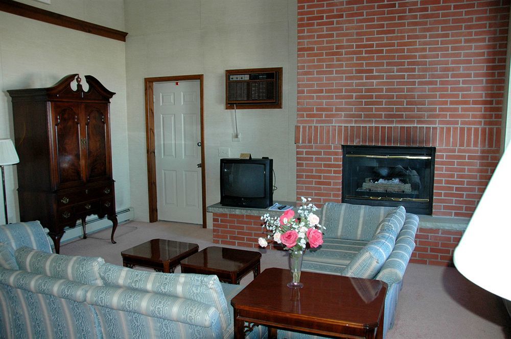 Lockport Inn And Suites Room photo