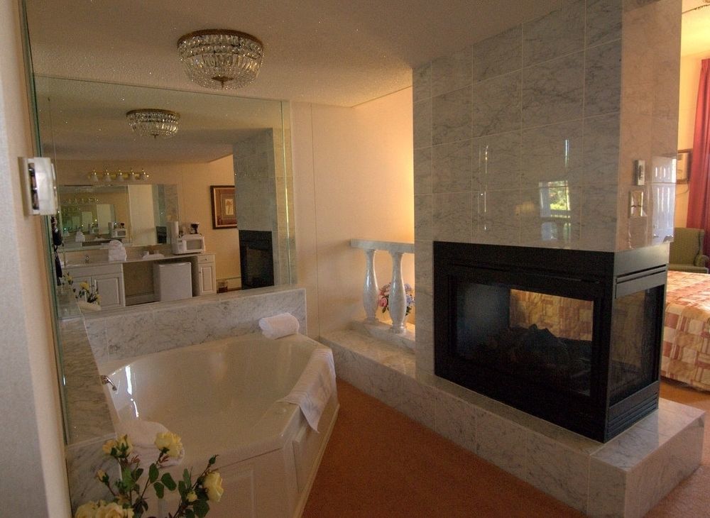 Lockport Inn And Suites Room photo