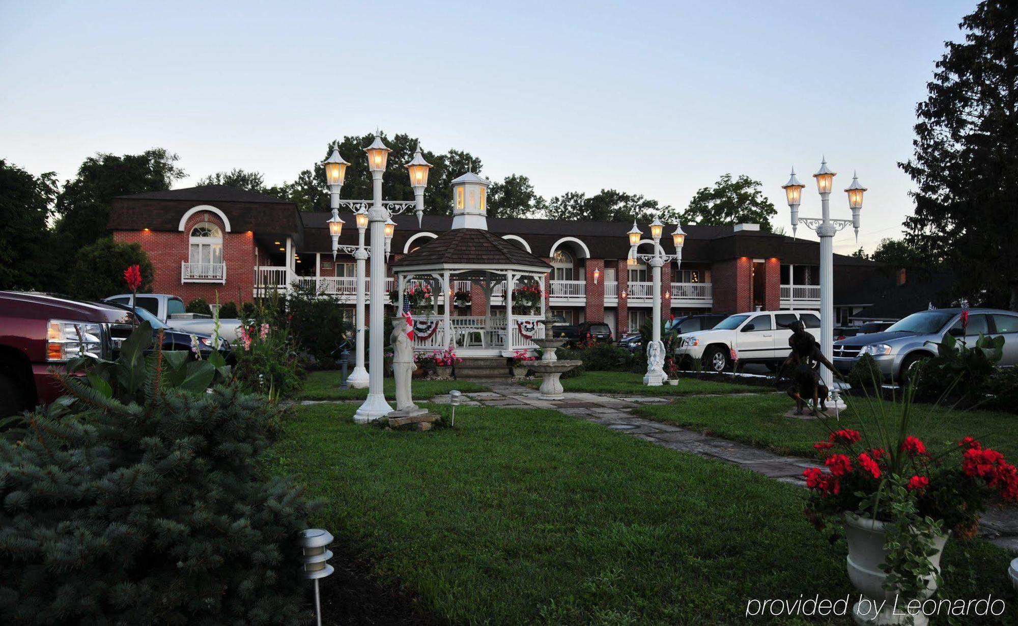 Lockport Inn And Suites Exterior photo